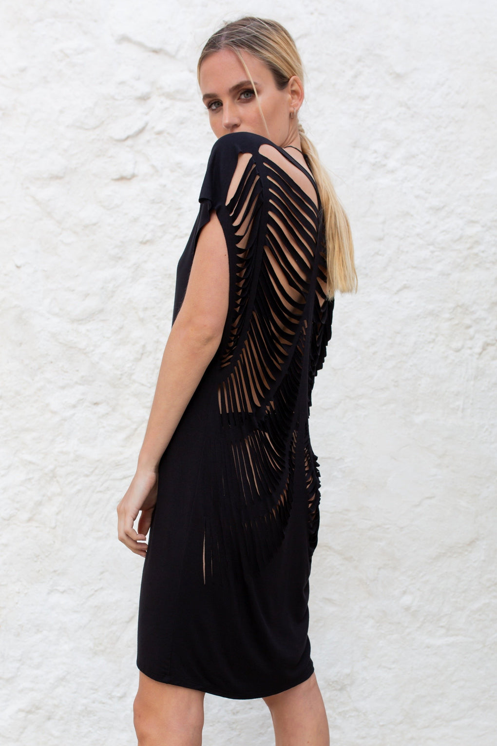 Black Carne Trémula Casual Short Dress Side View - Audace Manifesto